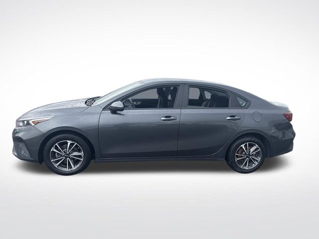 Used 2024 Kia Forte LXS image 2
