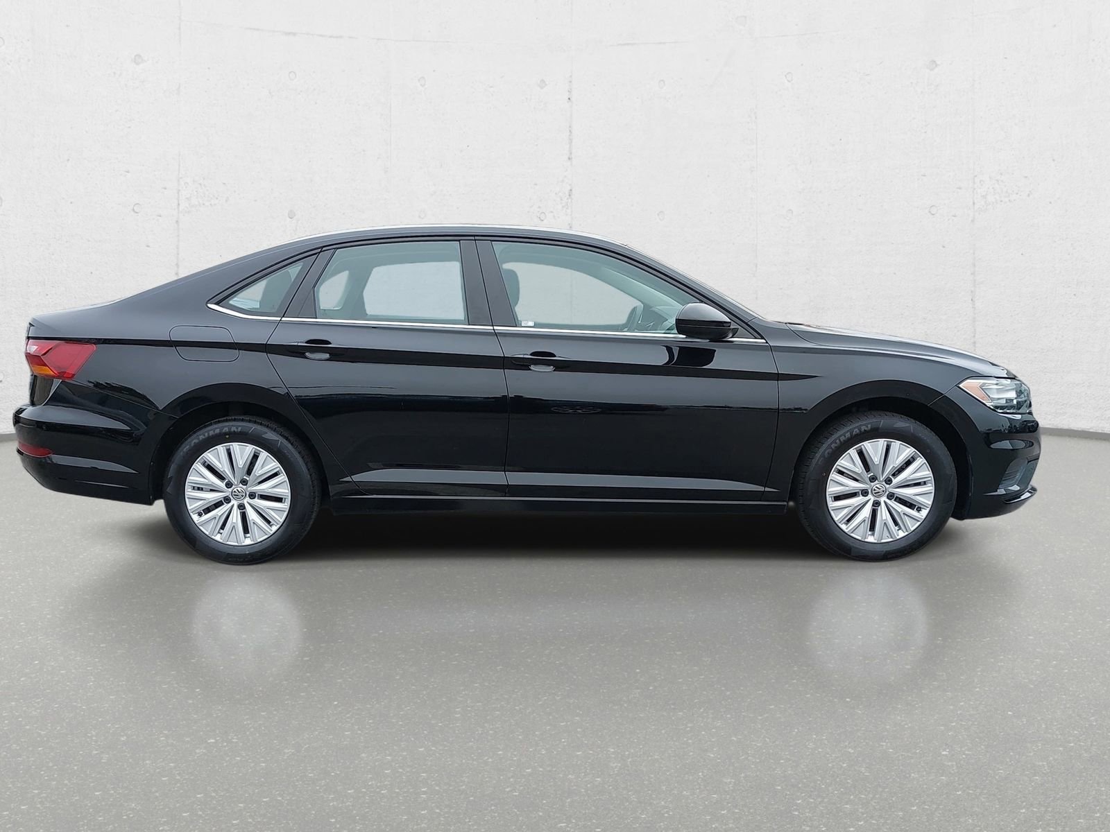 Used 2019 Volkswagen Jetta S FWD image 4