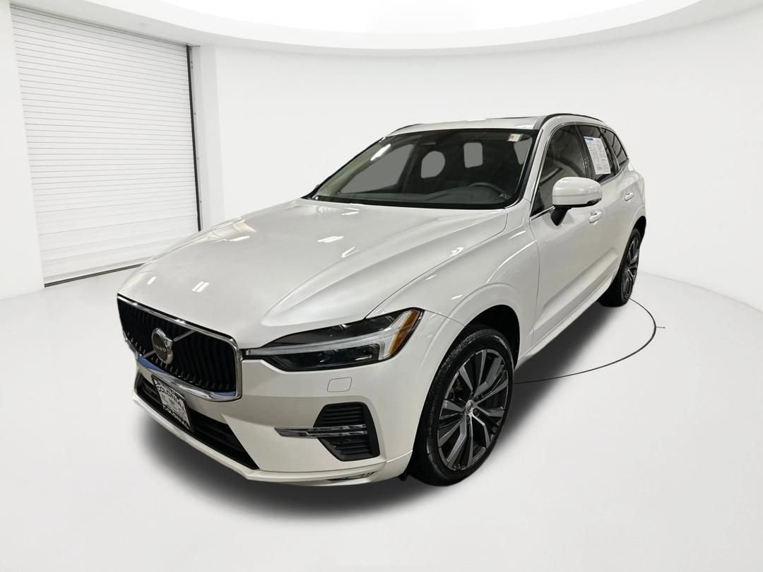 Used 2022 Volvo XC60 B5 Momentum w/ Climate Package