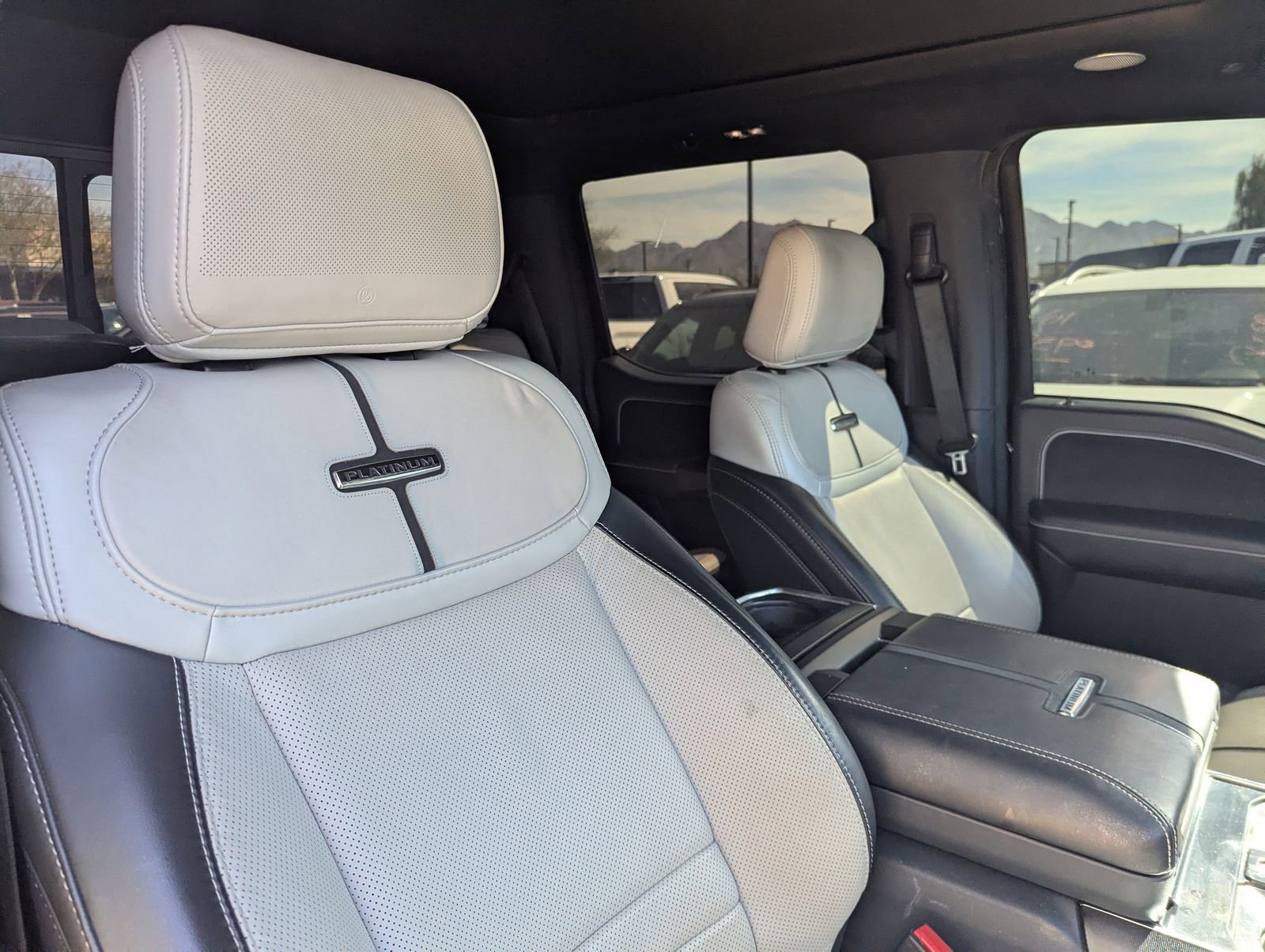 Used 2023 Ford F150 Lightning Platinum image 6