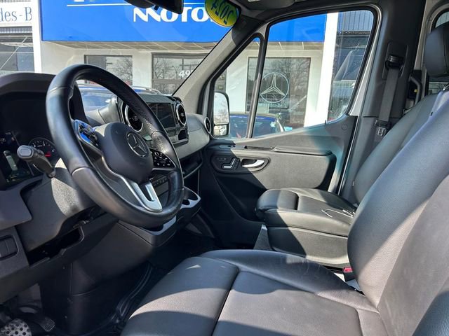 Used 2024 Mercedes-Benz Sprinter 2500 image 11