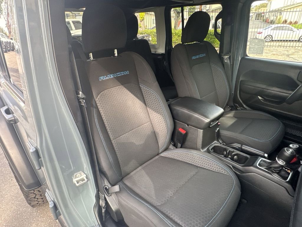 Used 2025 Jeep Wrangler Unlimited Rubicon 4xe w/ Convenience Group image 26