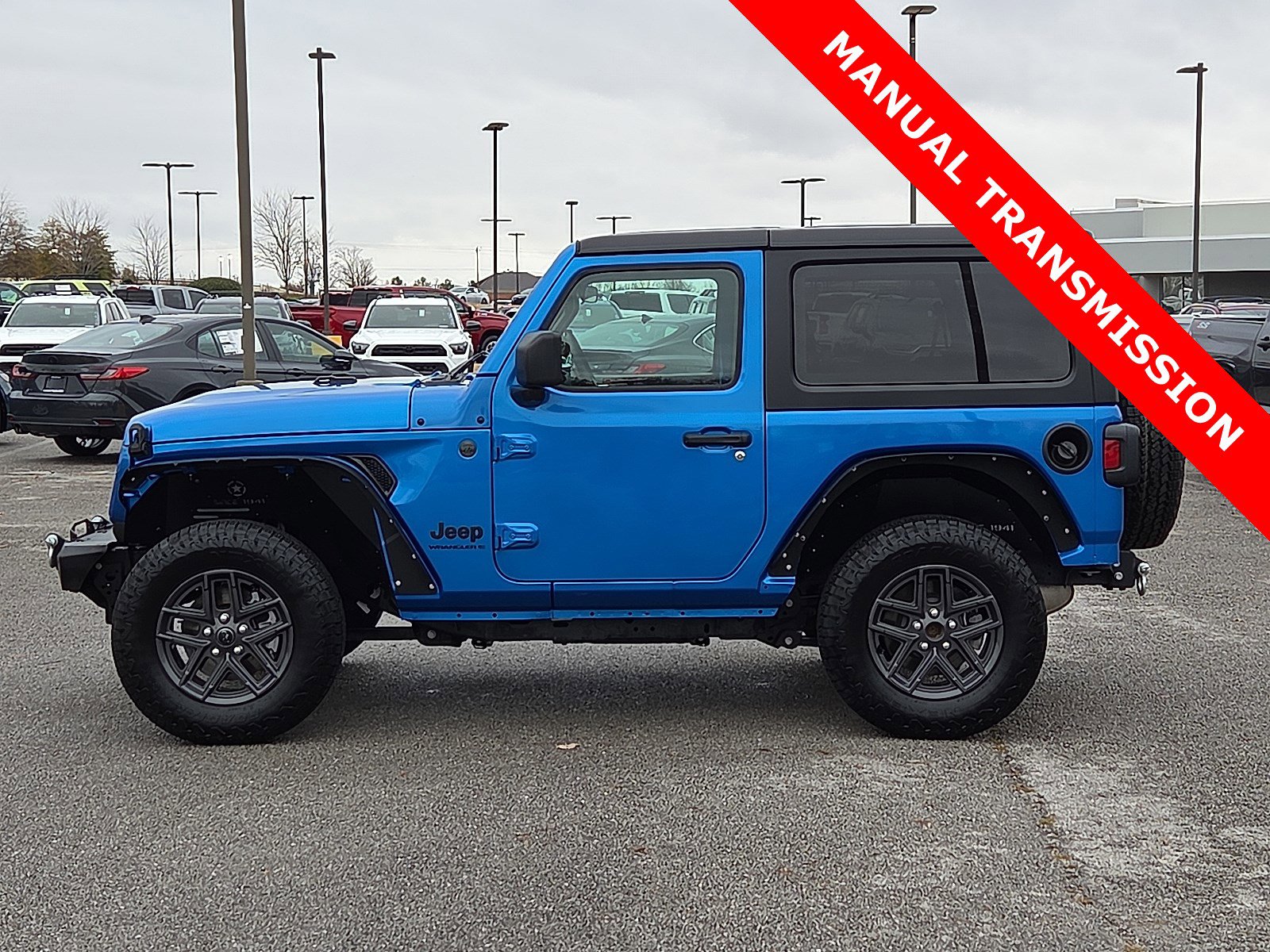 Used 2024 Jeep Wrangler Sport S image 3
