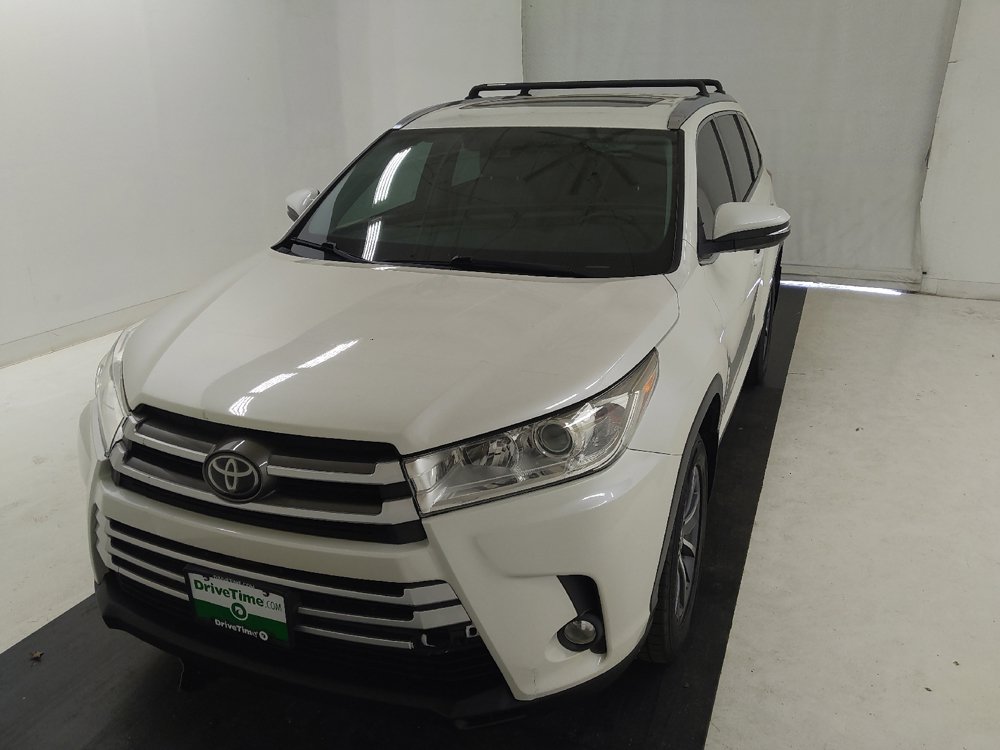 Used 2019 Toyota Highlander XLE FWD image 15