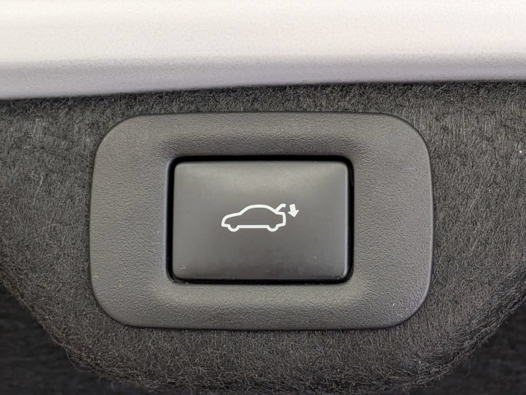Used 2025 Lexus ES 300h w/ Premium Package FWD image 33