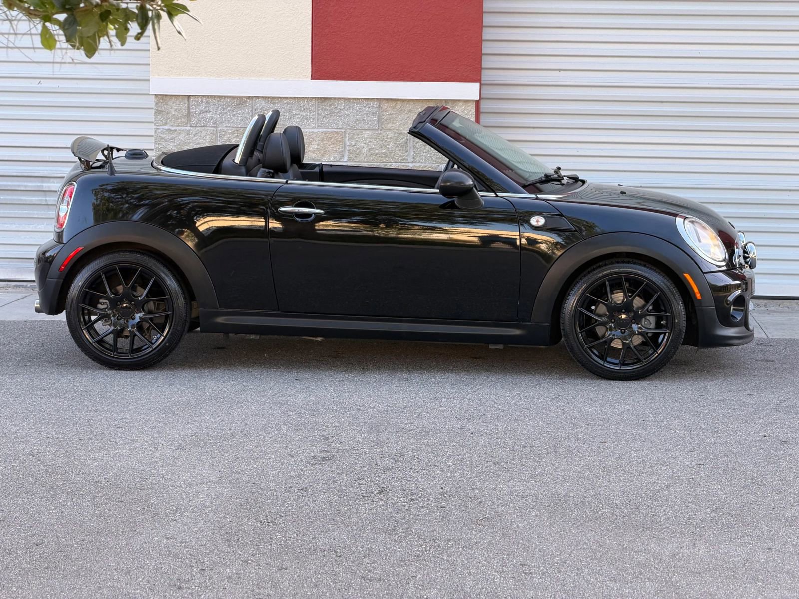 Used 2013 MINI Cooper Roadster FWD image 31