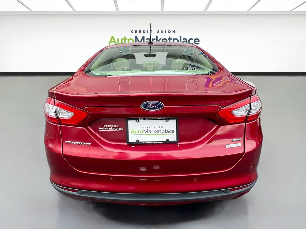 Used 2015 Ford Fusion SE w/ Equipment Group 202A image 5