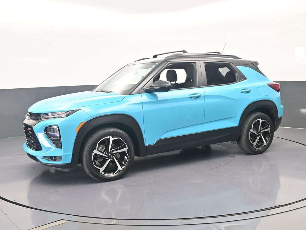 Used 2021 Chevrolet TrailBlazer RS w/ Sun and Liftgate Package FWD image 2