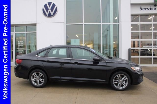 Used 2024 Volkswagen Jetta SE image 5