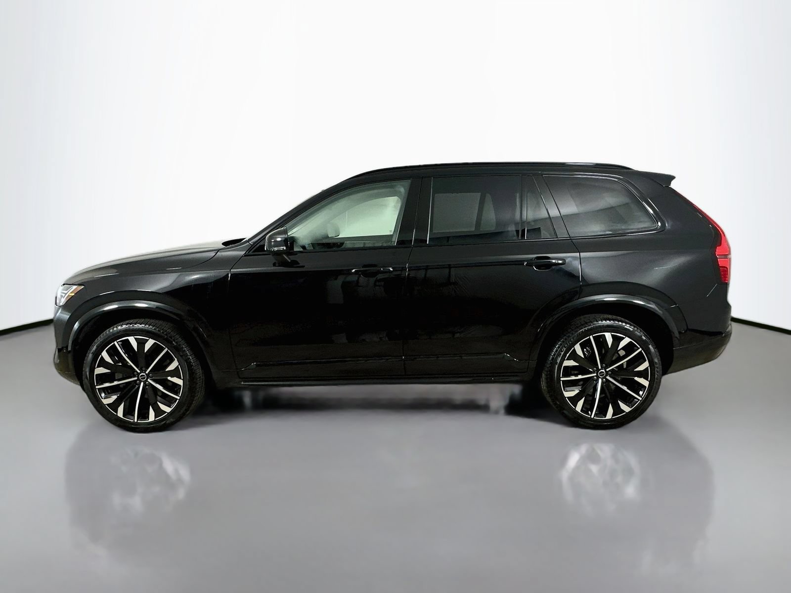 Used 2026 Volvo XC90 B6 Ultra AWD/4WD image 8