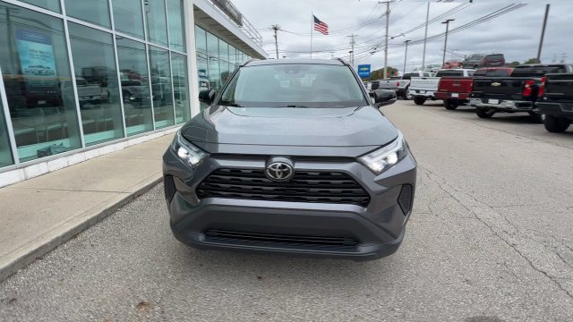 Used 2024 Toyota RAV4 XLE FWD image 3
