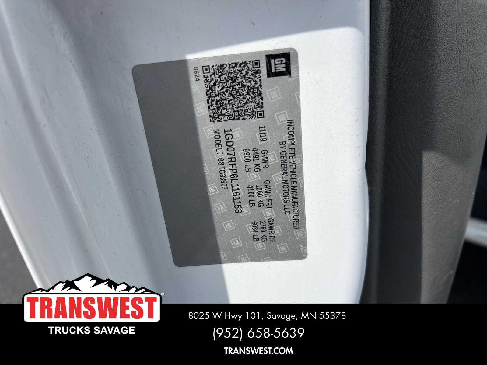 Used 2020 GMC Savana 3500 12' Reefer Van w/ Power Convenience Package image 10