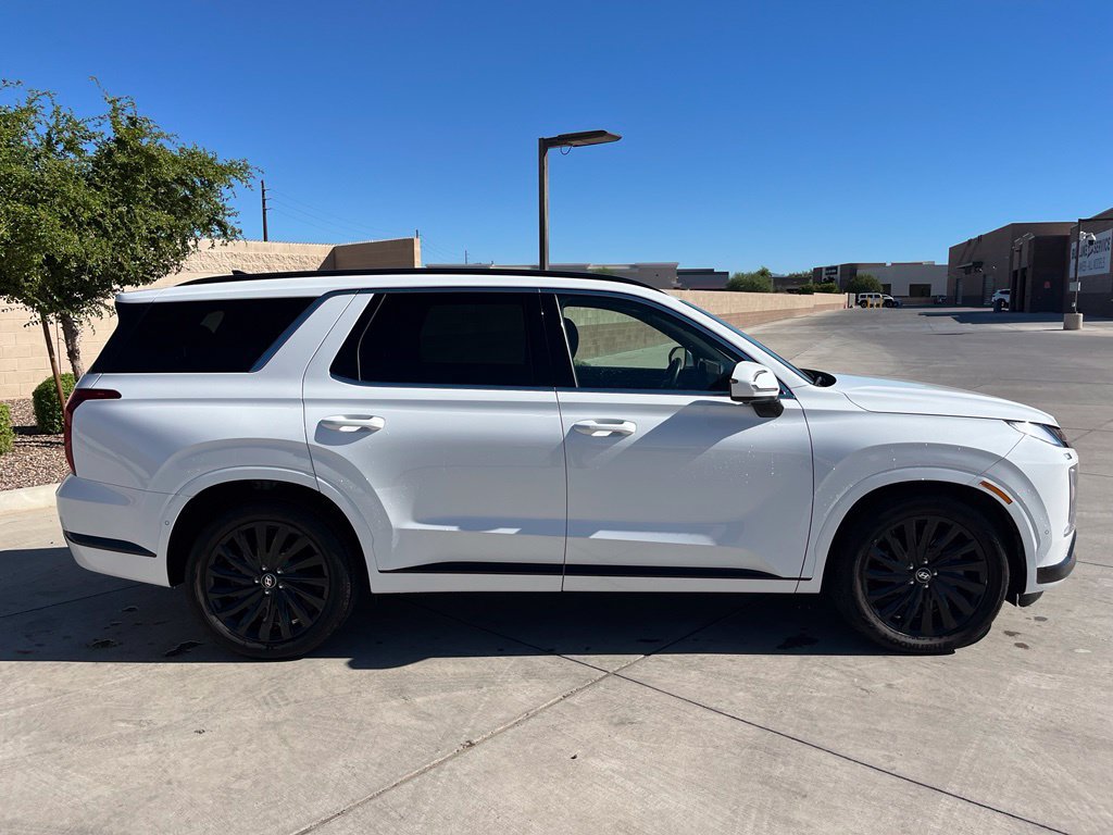 Used 2024 Hyundai Palisade Calligraphy AWD/4WD image 5