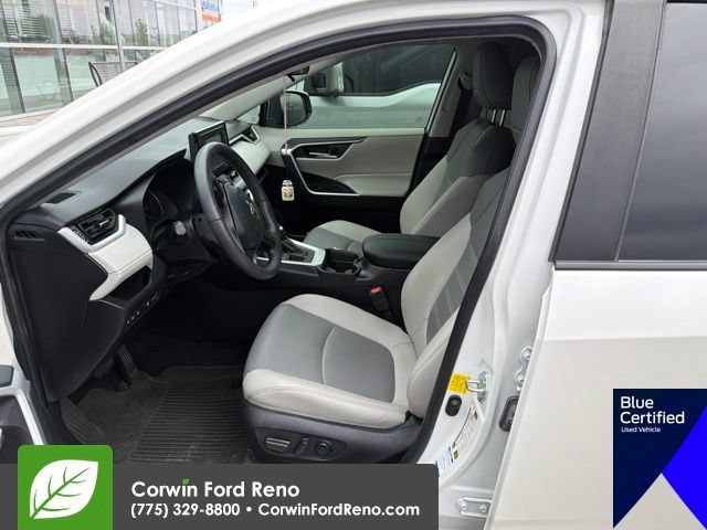 Used 2021 Toyota RAV4 XLE Premium AWD/4WD image 10