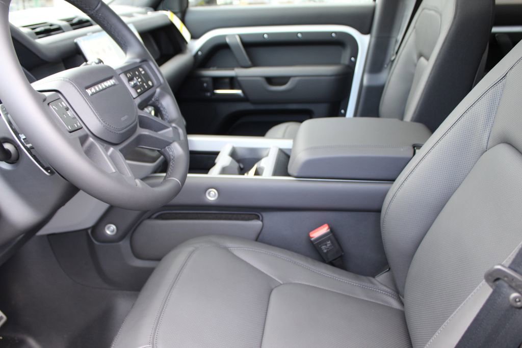New 2026 Land Rover Defender 110 V8 image 19