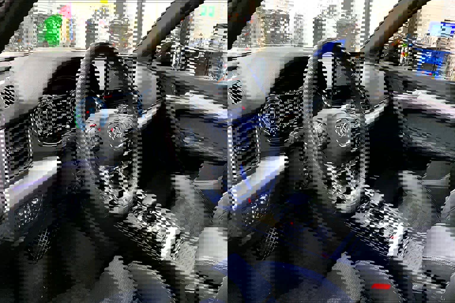 Used 2024 Audi Q5 e Prestige image 18