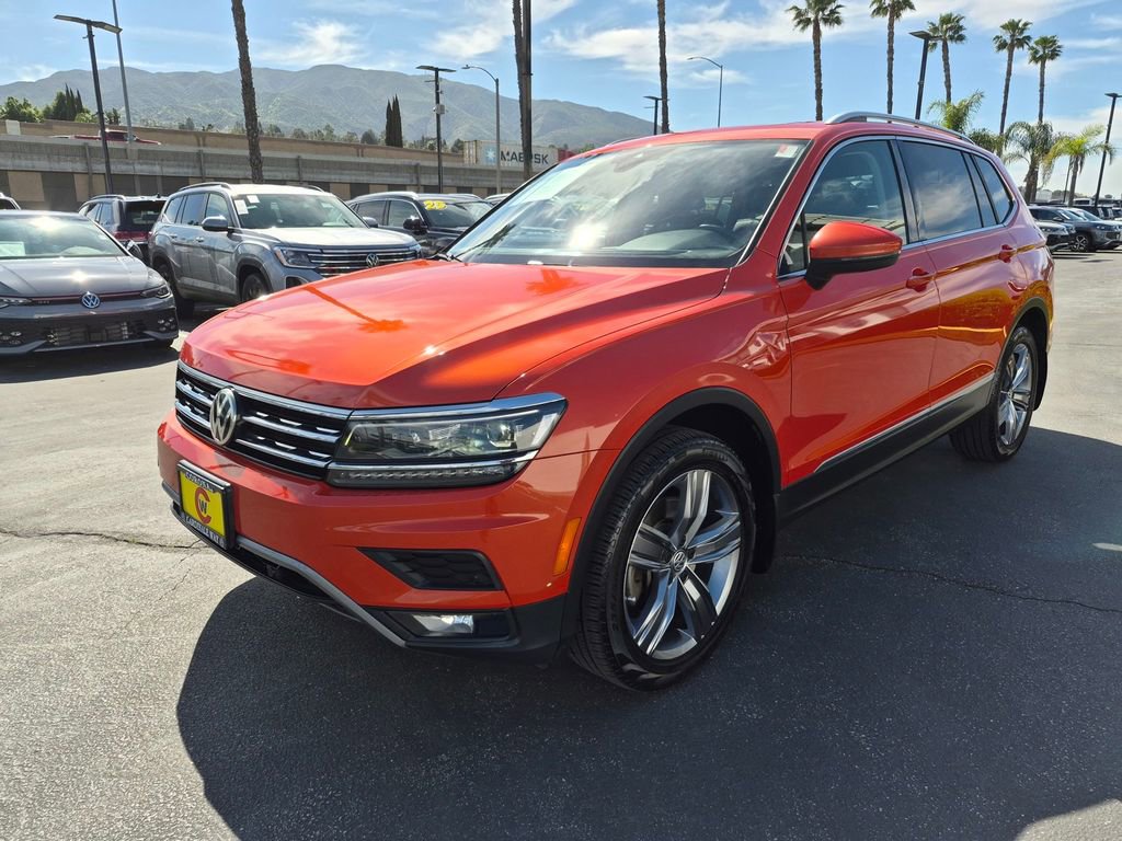 Used 2019 Volkswagen Tiguan SEL Premium w/ 3rd Row Seat Package image 3