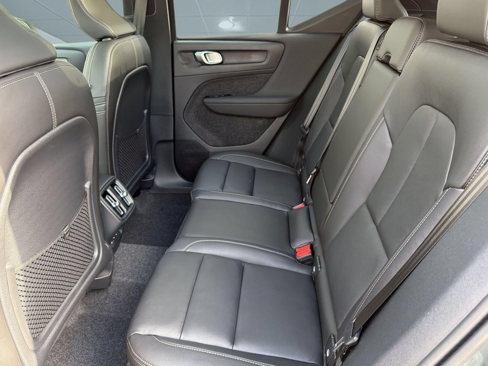 New 2026 Volvo XC40 B4 Plus w/ Protection Package Premier FWD image 22