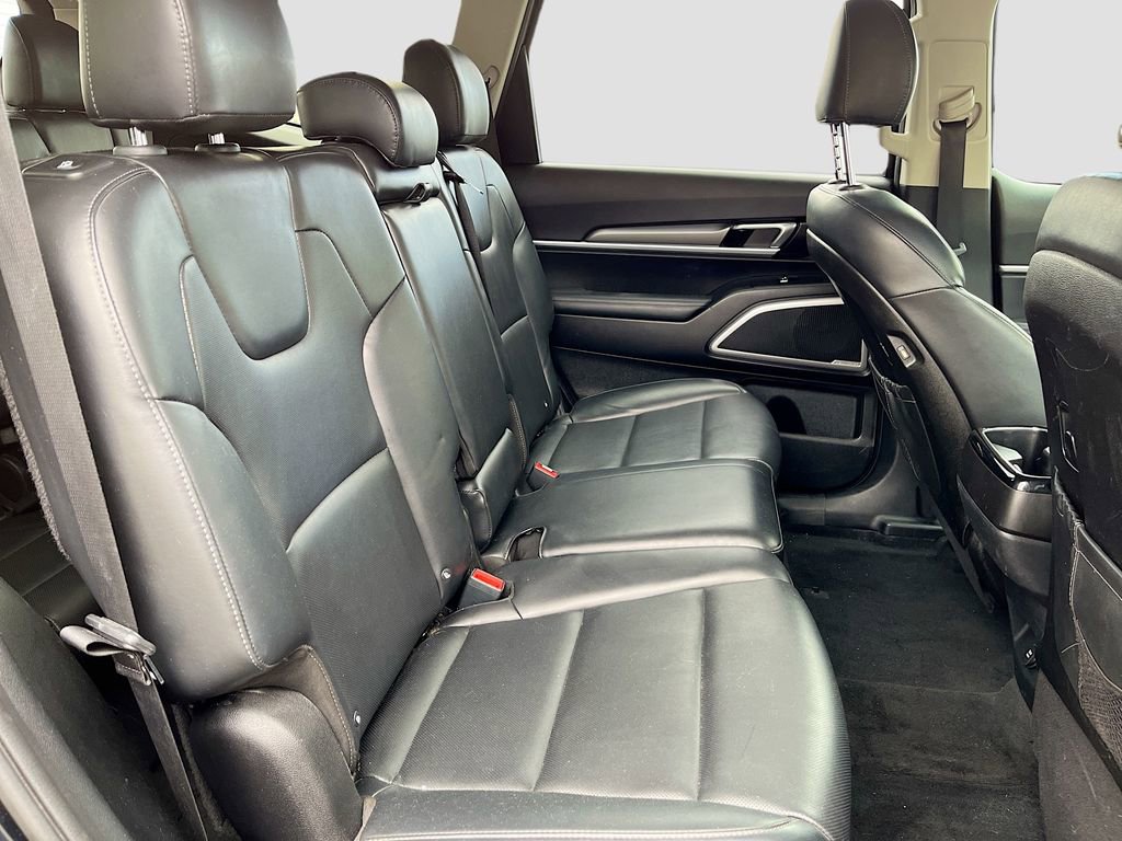 Used 2021 Kia Telluride LX AWD/4WD image 28