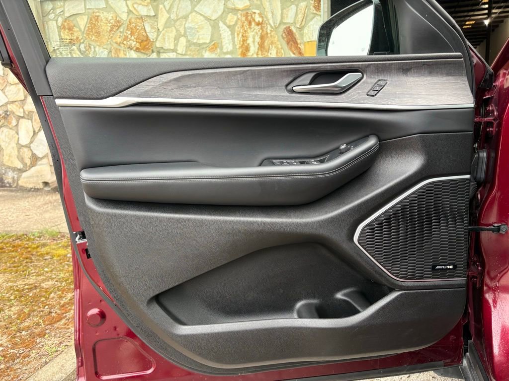 Used 2024 Jeep Grand Cherokee Limited 4xe image 21