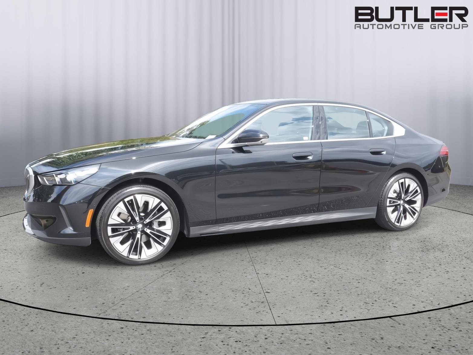 Used 2025 BMW 530i xDrive w/ Premium Package