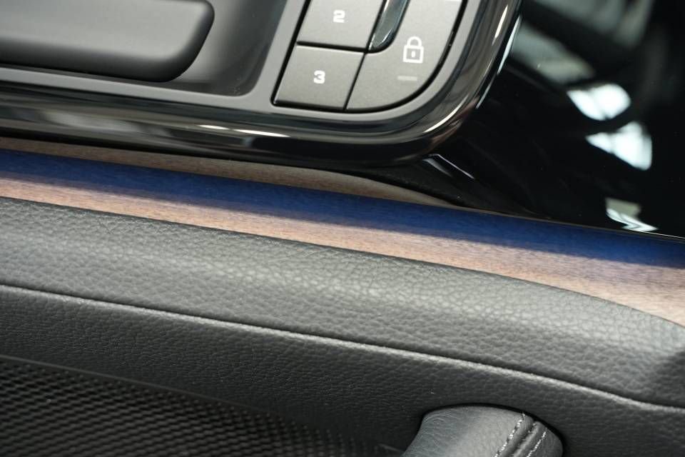 New 2025 Porsche Panamera 4 image 30