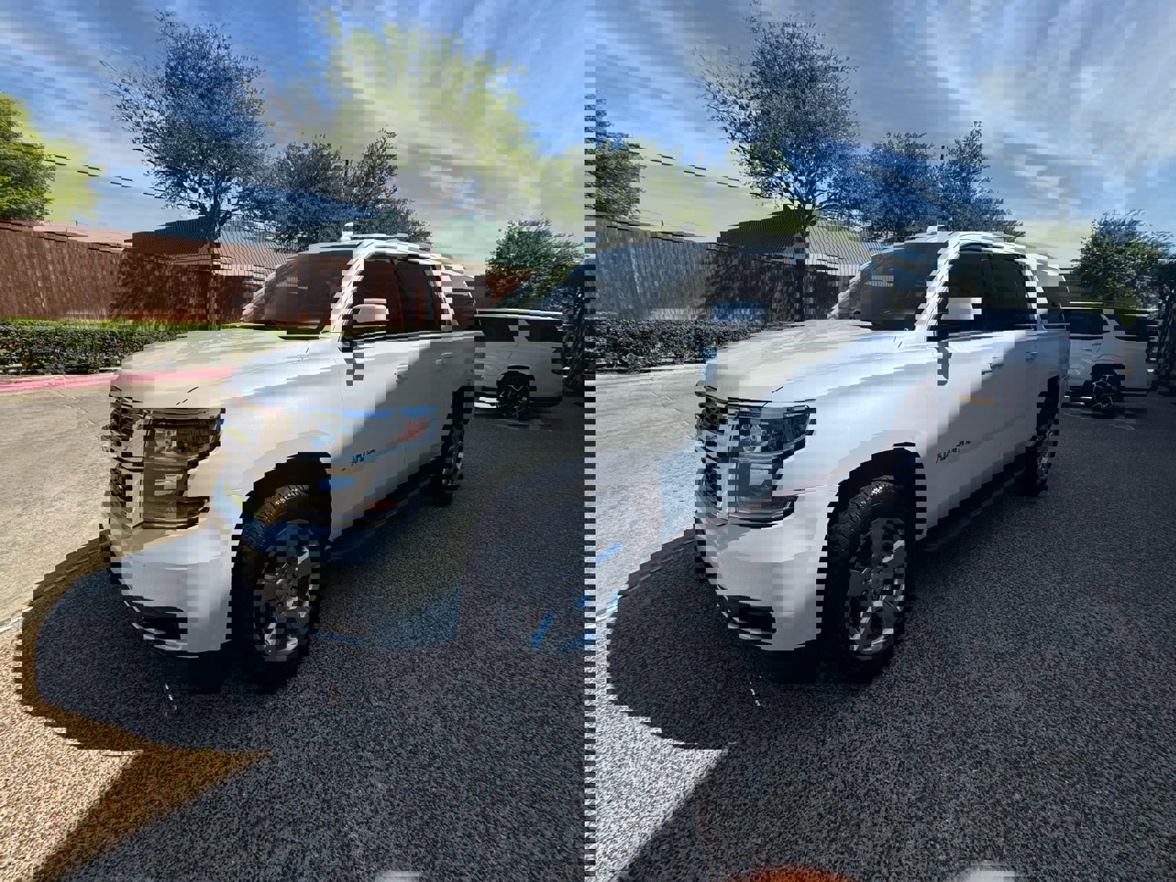 Used 2018 Chevrolet Suburban LT image 12