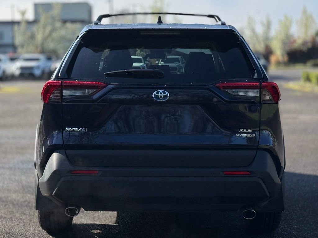 Used 2024 Toyota RAV4 XLE Premium w/ Weather Package image 4