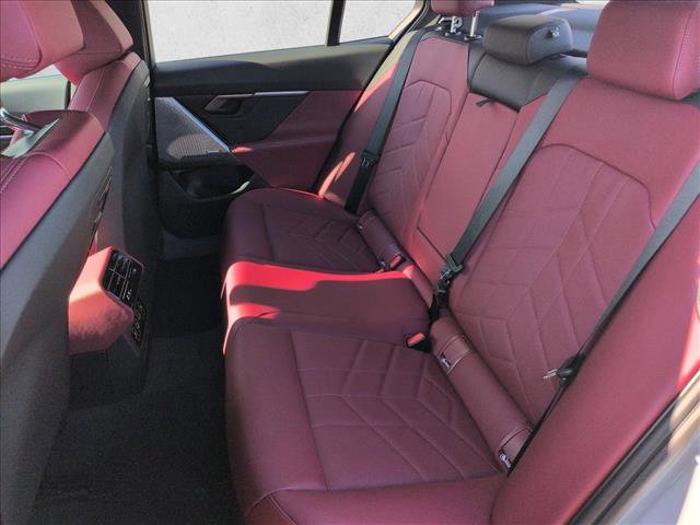 New 2026 BMW i5 eDrive40 w/ M Sport Package image 16