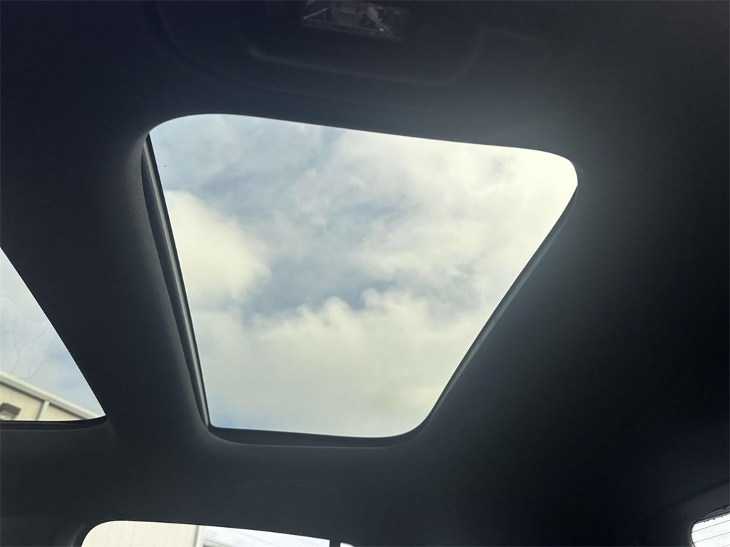 New 2025 Mercedes-Benz GLA 250 image 24