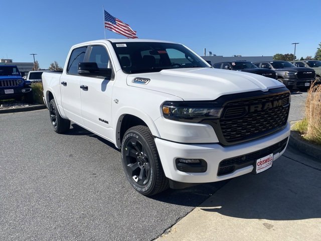 New 2026 RAM 1500 4x4 Crew Cab image 2