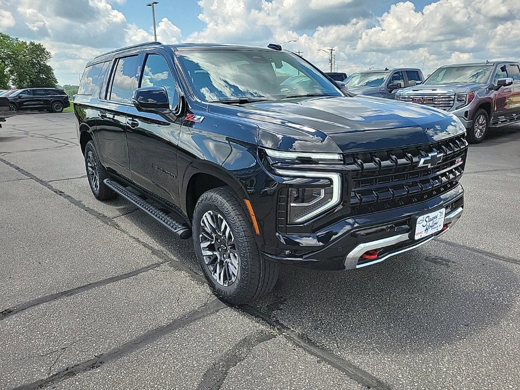 New 2025 Chevrolet Suburban Z71 w/ Z71 Off-Road Package image 2