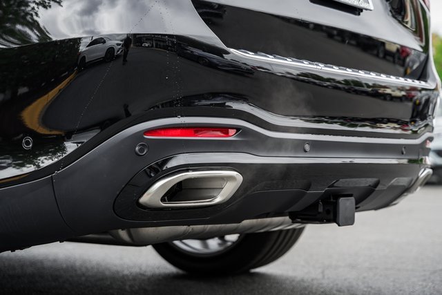 New 2026 Mercedes-Benz GLS 580 4MATIC image 7