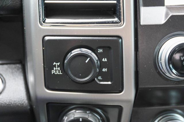 Used 2020 Ford F150 Platinum w/ Equipment Group 701A Luxury image 32