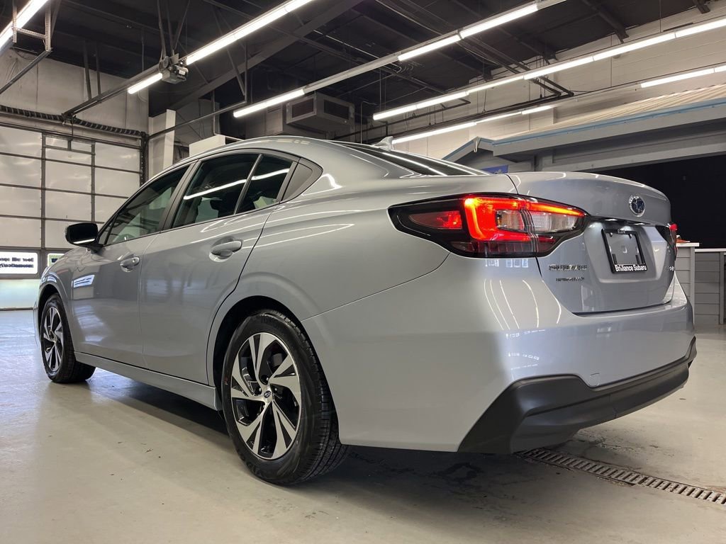 Used 2025 Subaru Legacy Premium image 8