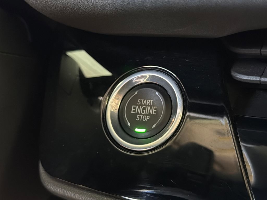 Used 2025 Buick Envision Sport Touring image 6