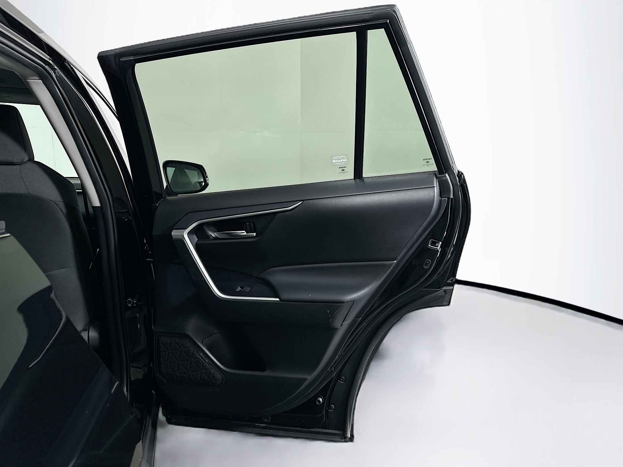 Used 2024 Toyota RAV4 XLE image 28