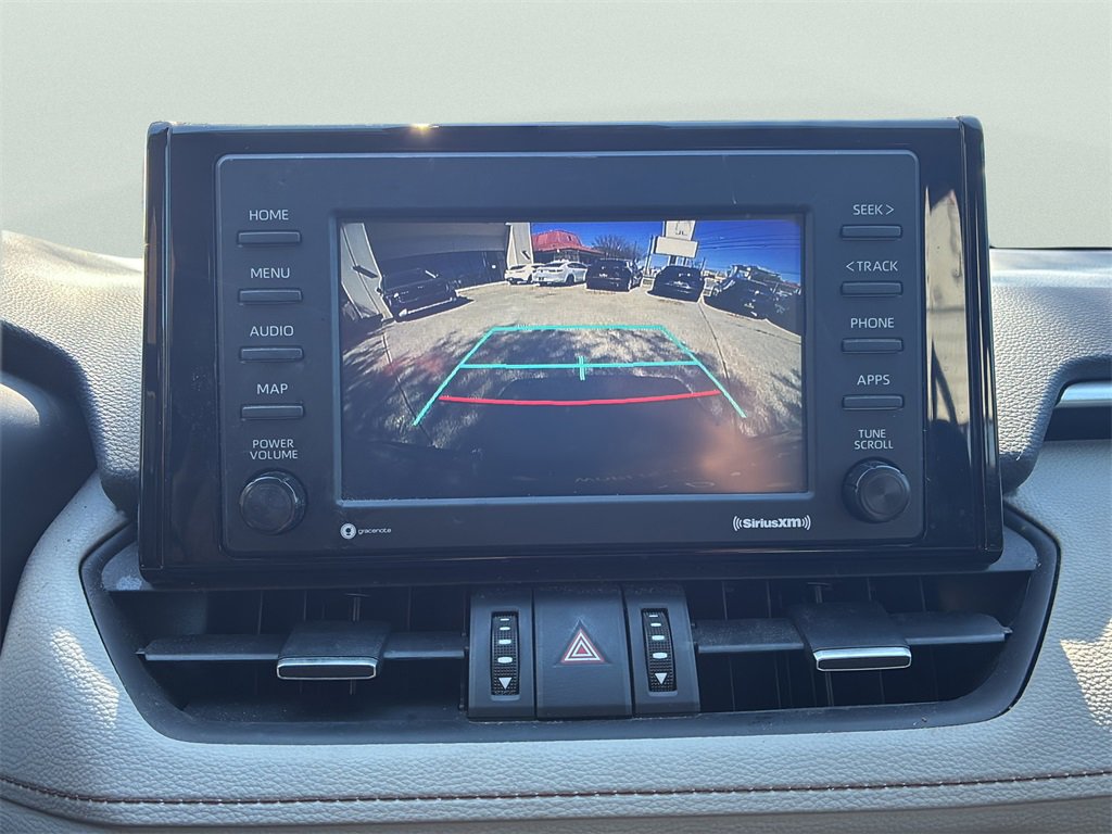 Used 2022 Toyota RAV4 XLE Premium image 30