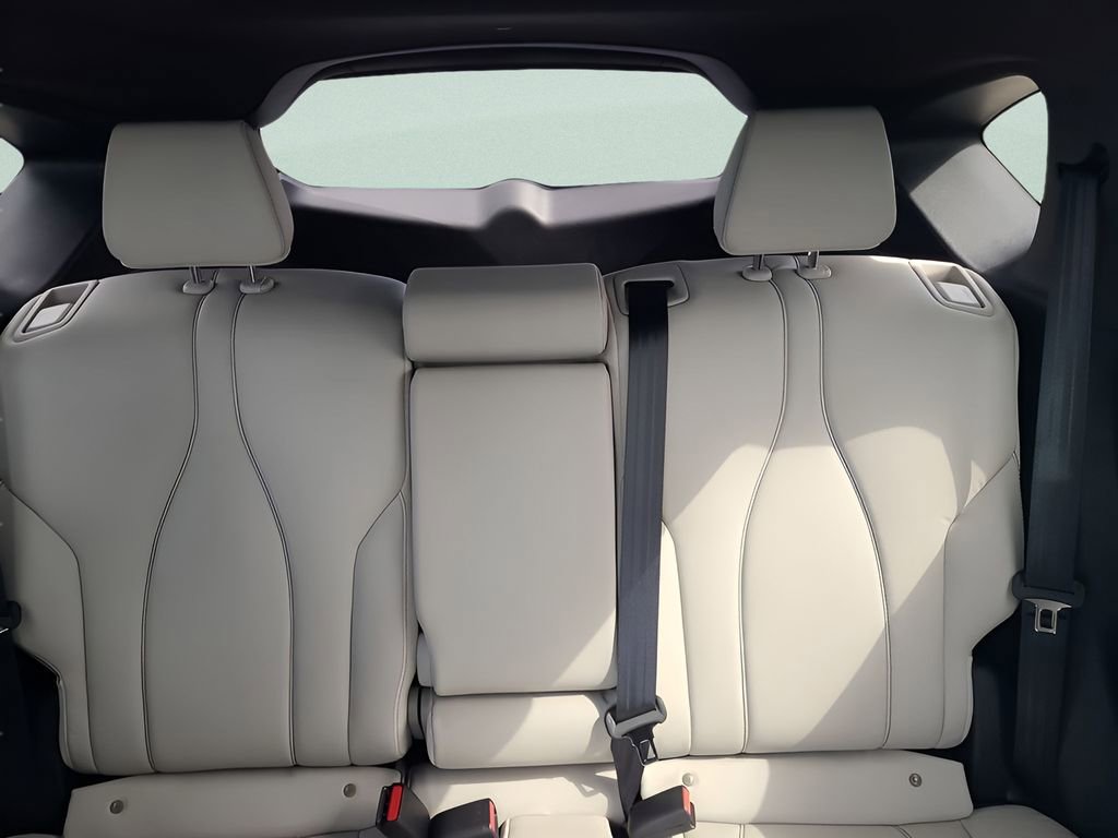 New 2026 Acura RDX SH-AWD image 13