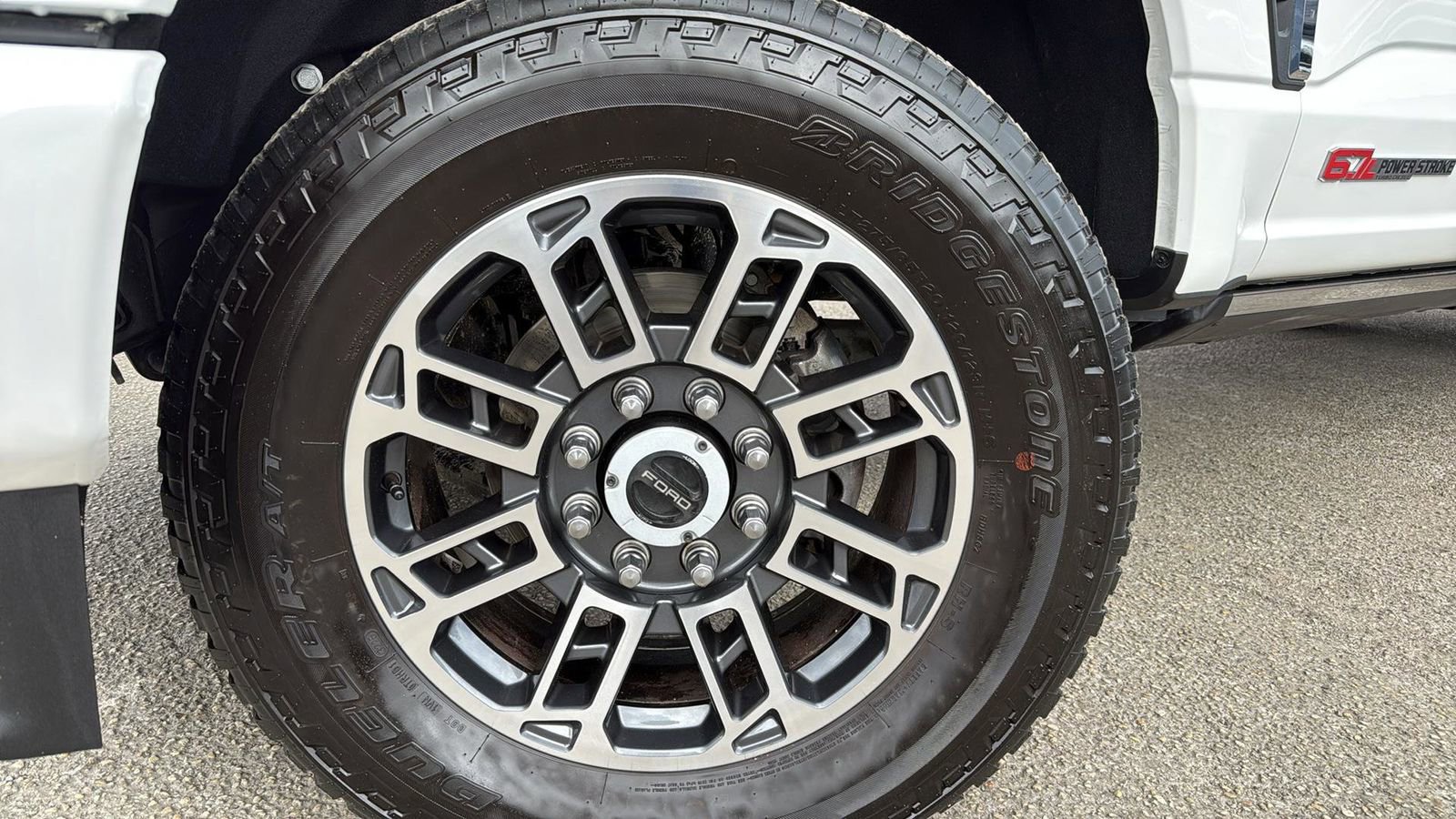 Used 2026 Ford F350 Platinum w/ Platinum Plus Package image 9