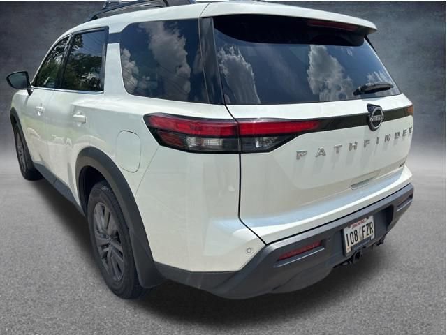 Used 2023 Nissan Pathfinder SV w/ SV Premium Package FWD image 7