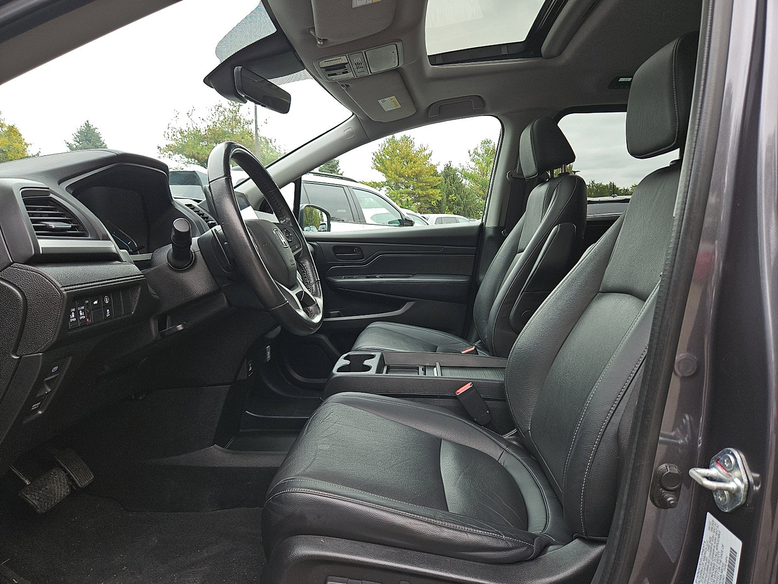 Used 2023 Honda Odyssey EX-L image 15