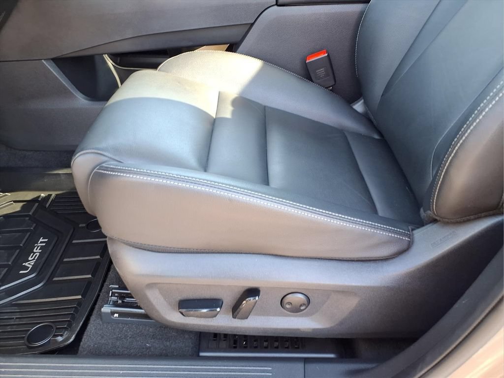 Used 2024 Nissan Rogue SL w/ SL Premium Package AWD/4WD image 13