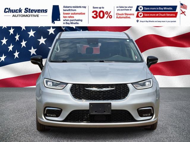 Used 2024 Chrysler Pacifica Limited FWD image 3