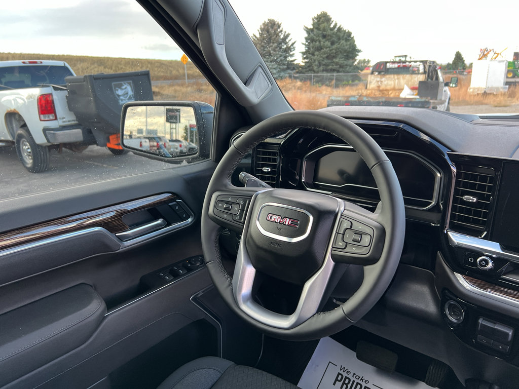 New 2025 GMC Sierra 1500 Elevation image 29