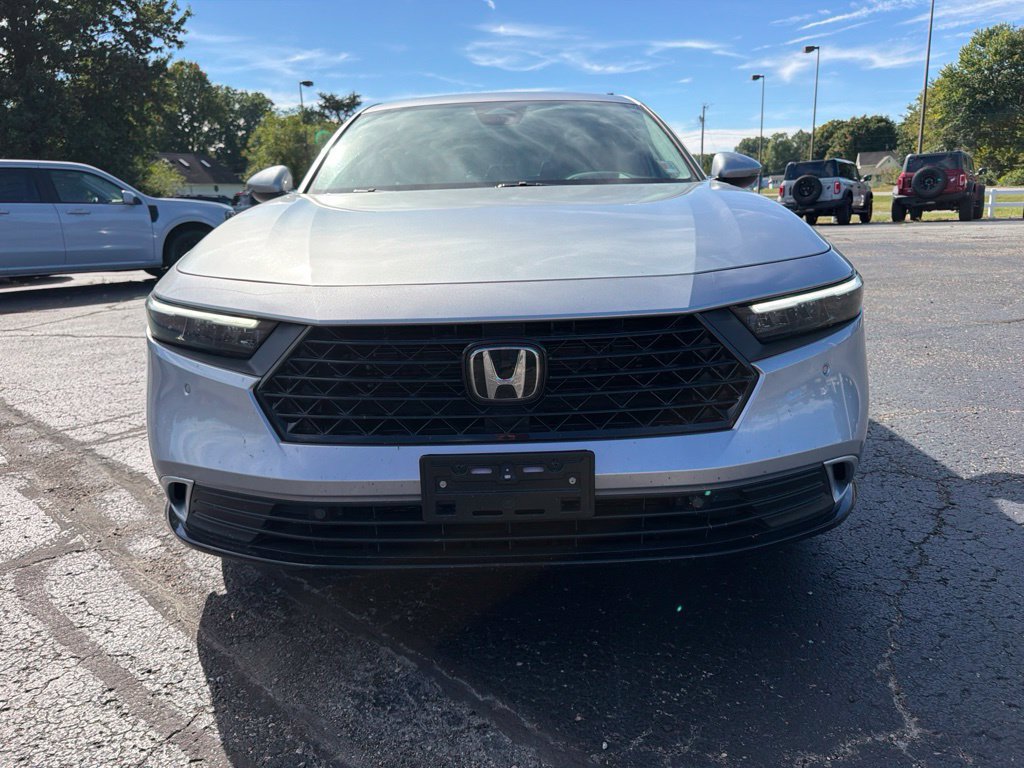 Used 2024 Honda Accord Touring image 11