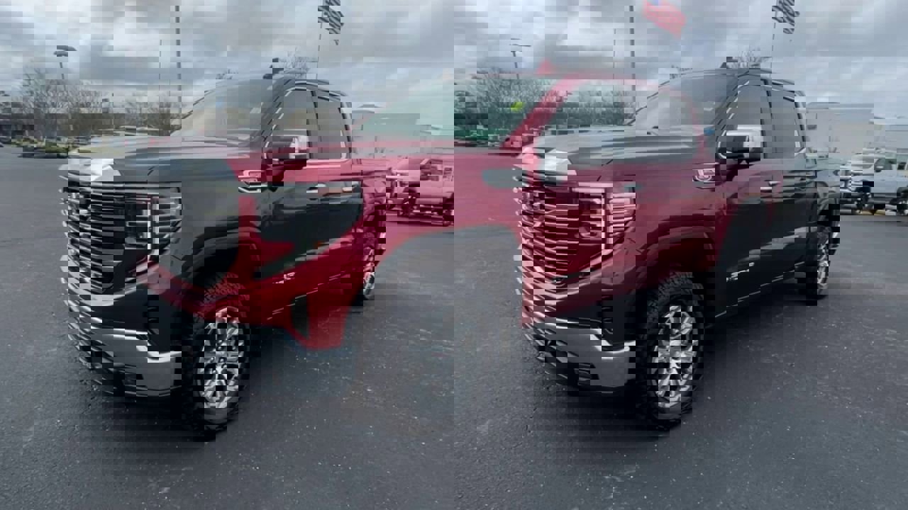 Used 2022 GMC Sierra 1500 SLT w/ SLT Convenience Package image 4