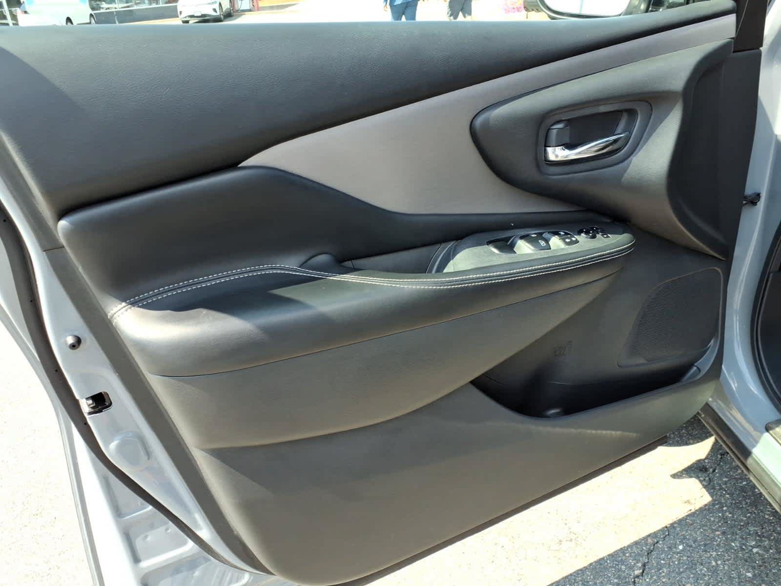Certified 2023 Nissan Murano SV w/ SV Midnight Edition Package AWD/4WD image 10