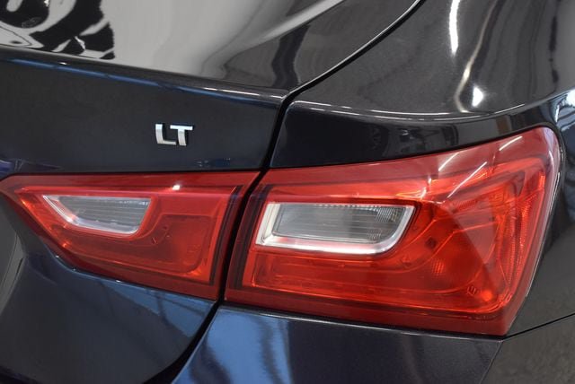 Used 2023 Chevrolet Malibu LT w/ Driver Confidence Package FWD image 12