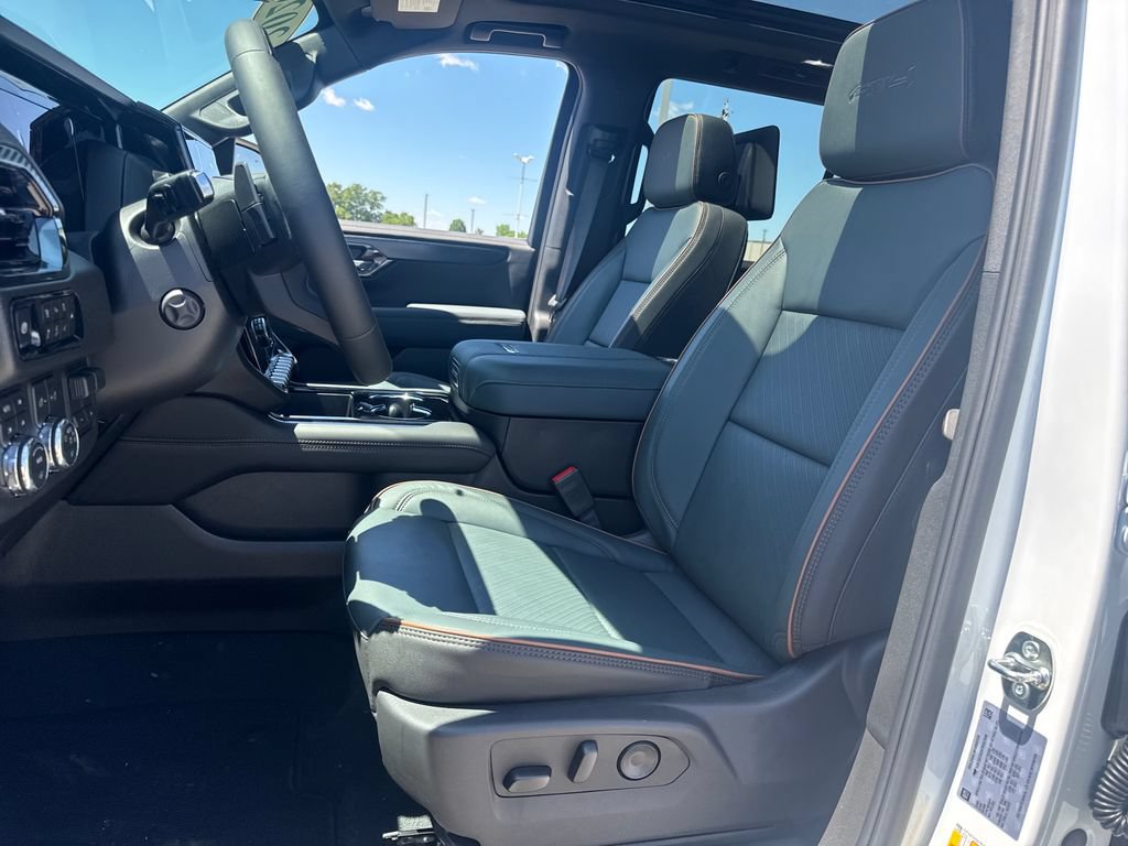 New 2026 GMC Yukon AT4 w/ AT4 Premium Plus Package AWD/4WD image 15